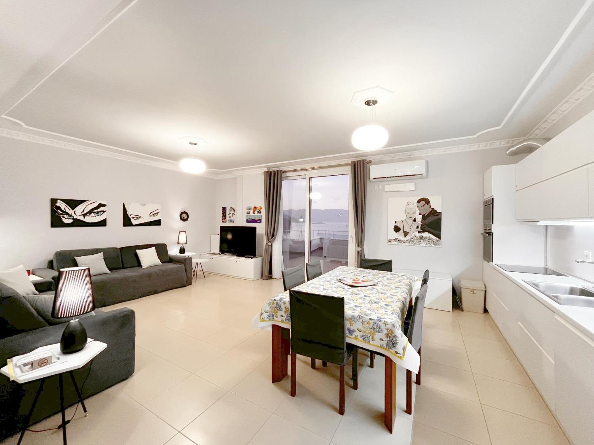Sky & Sea Viewing Apartment Vlorë Eksteriør billede
